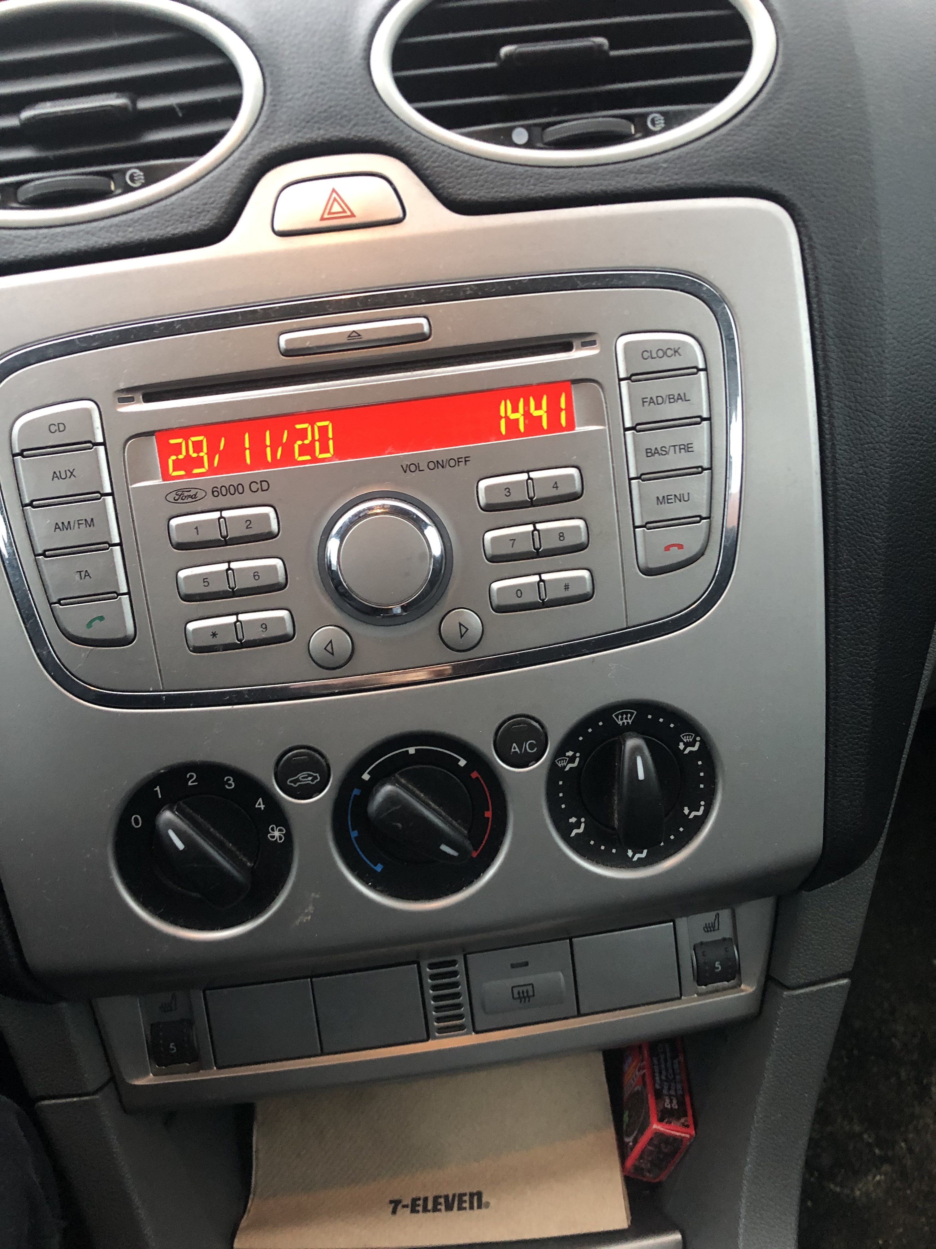 Sølv Ford Focus fra 2008