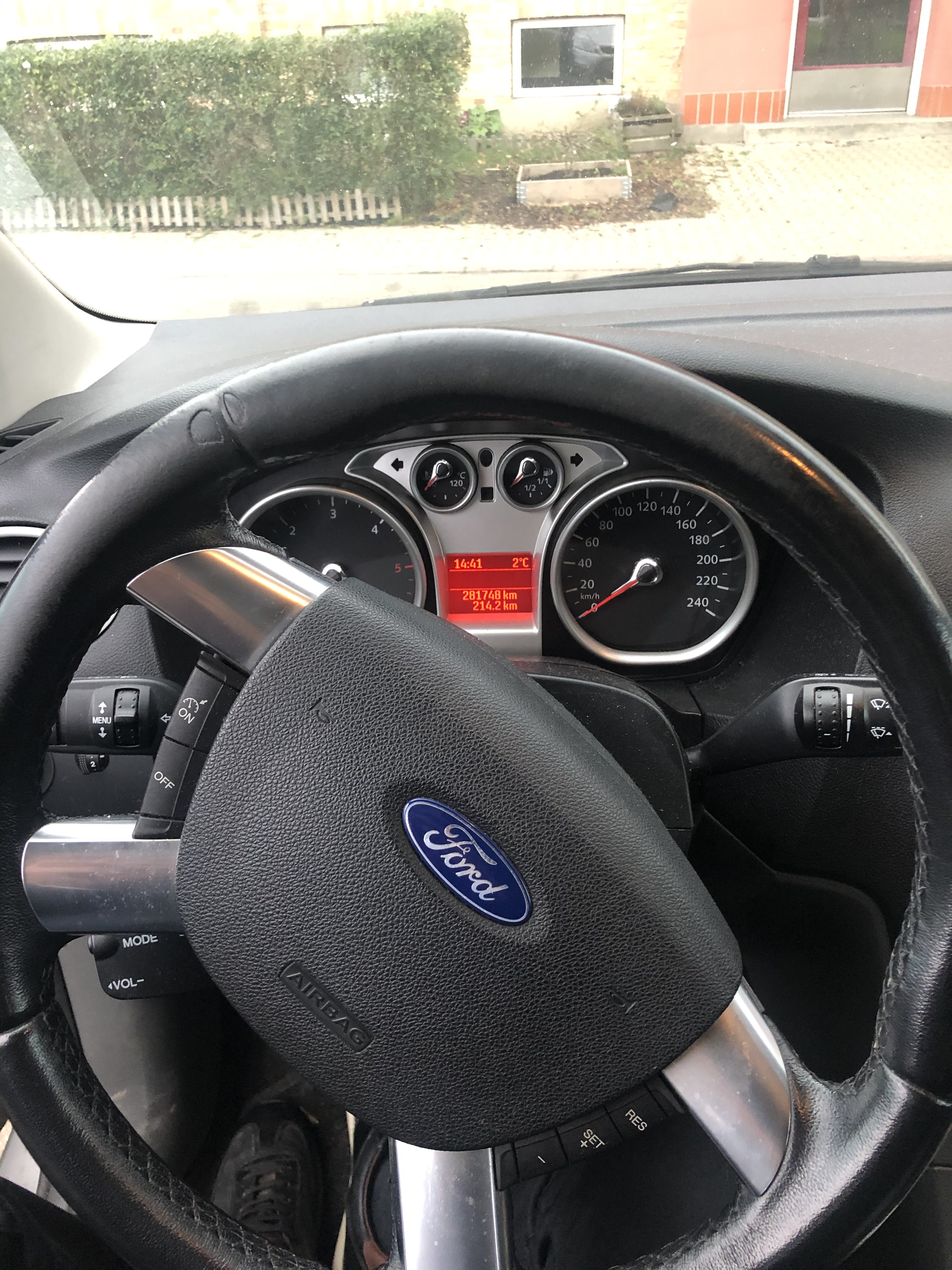 Sølv Ford Focus fra 2008