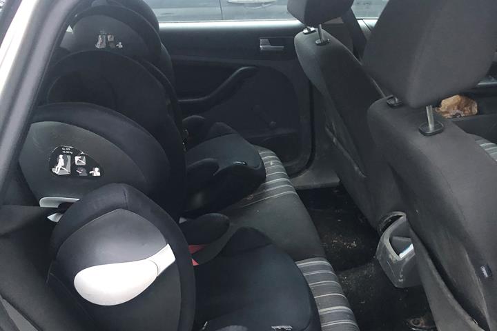 Sølv Ford Focus fra 2008