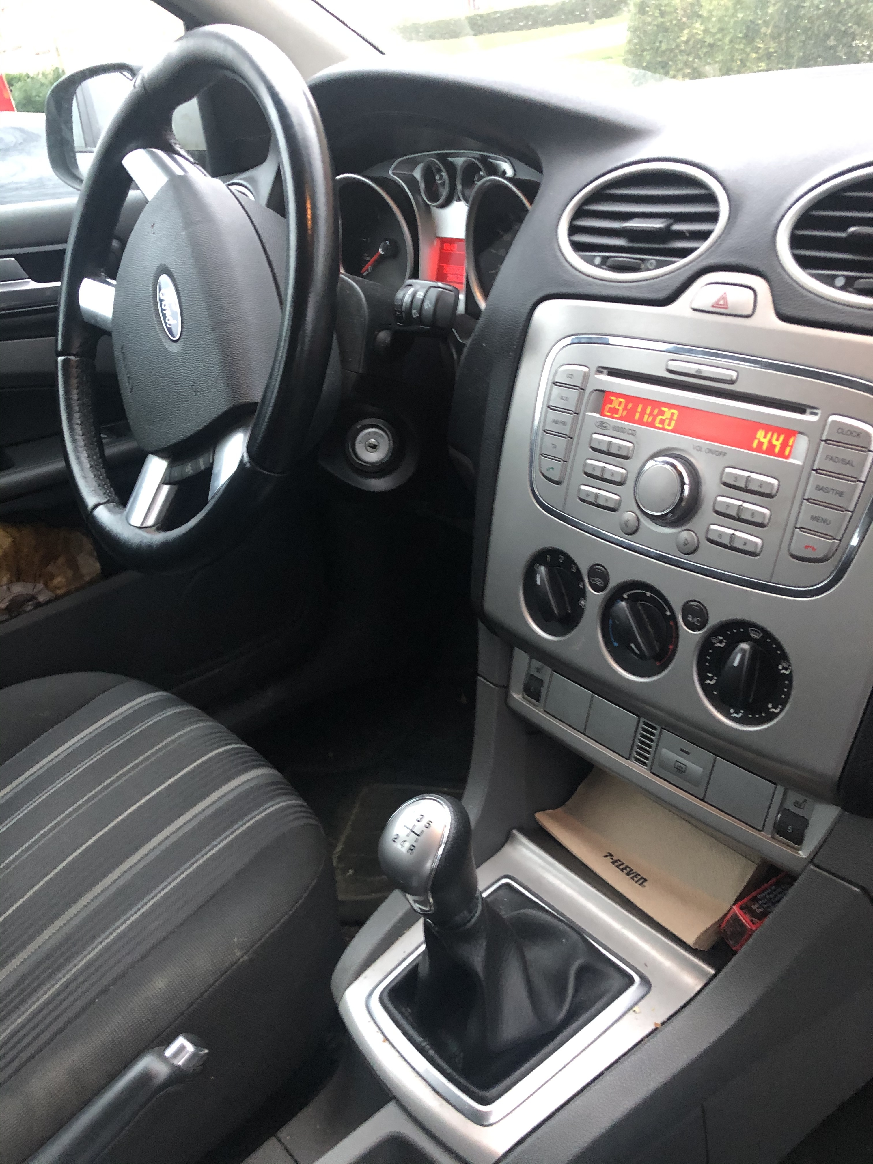 Sølv Ford Focus fra 2008