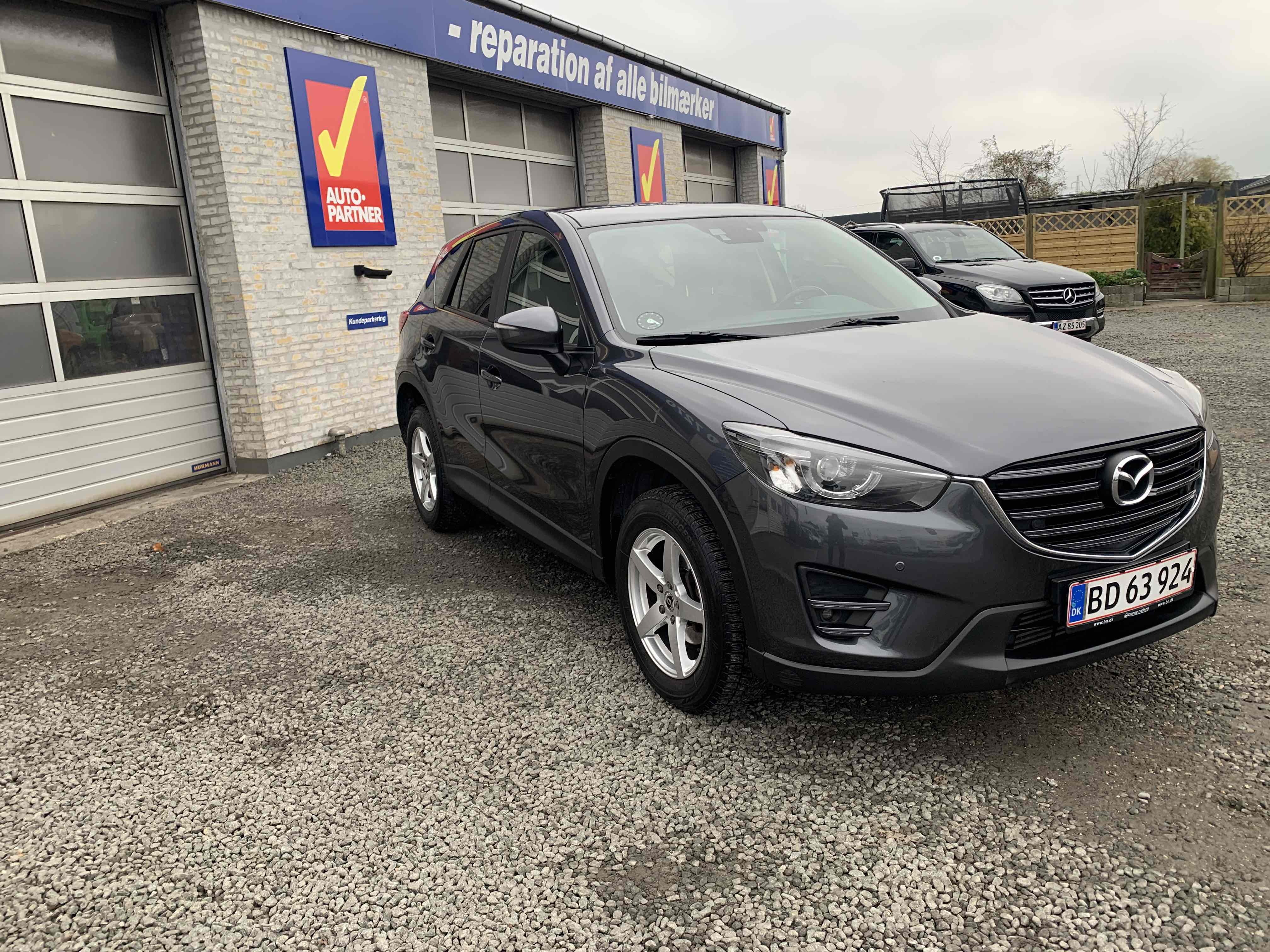 Grå Mazda CX-5 fra 2015