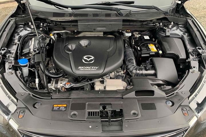 Grå Mazda CX-5 fra 2015