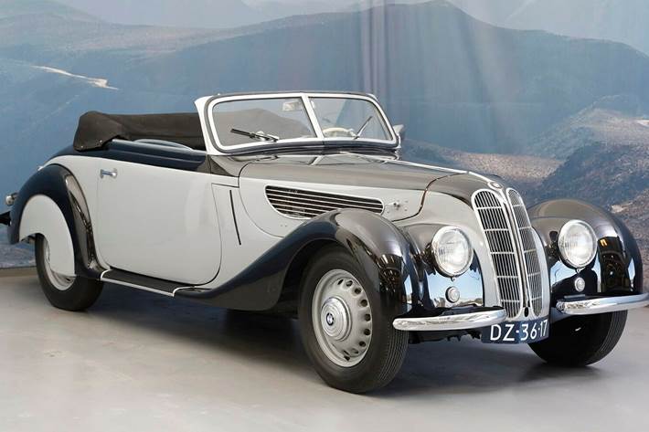 Sort BMW 327 fra 1939