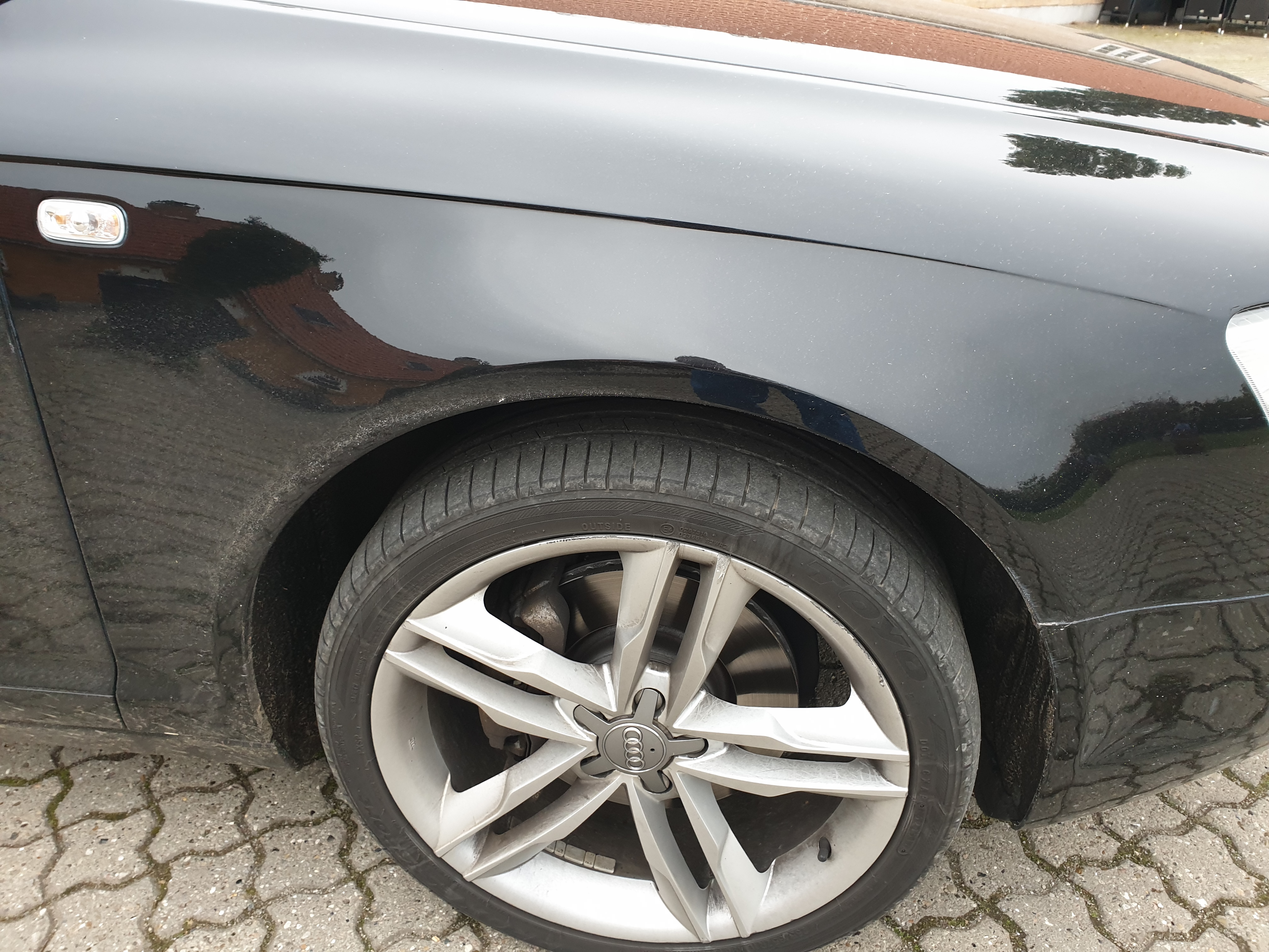Sort Audi A6 fra 2006