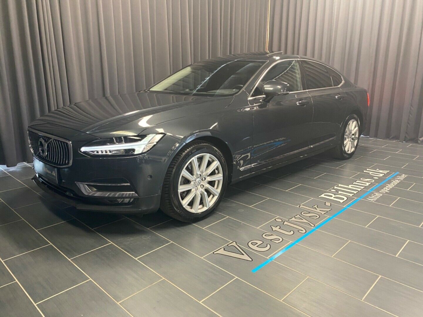 Guide til Volvo S90 D4 Inscription (Årgang 07/2016 - 03/2018)