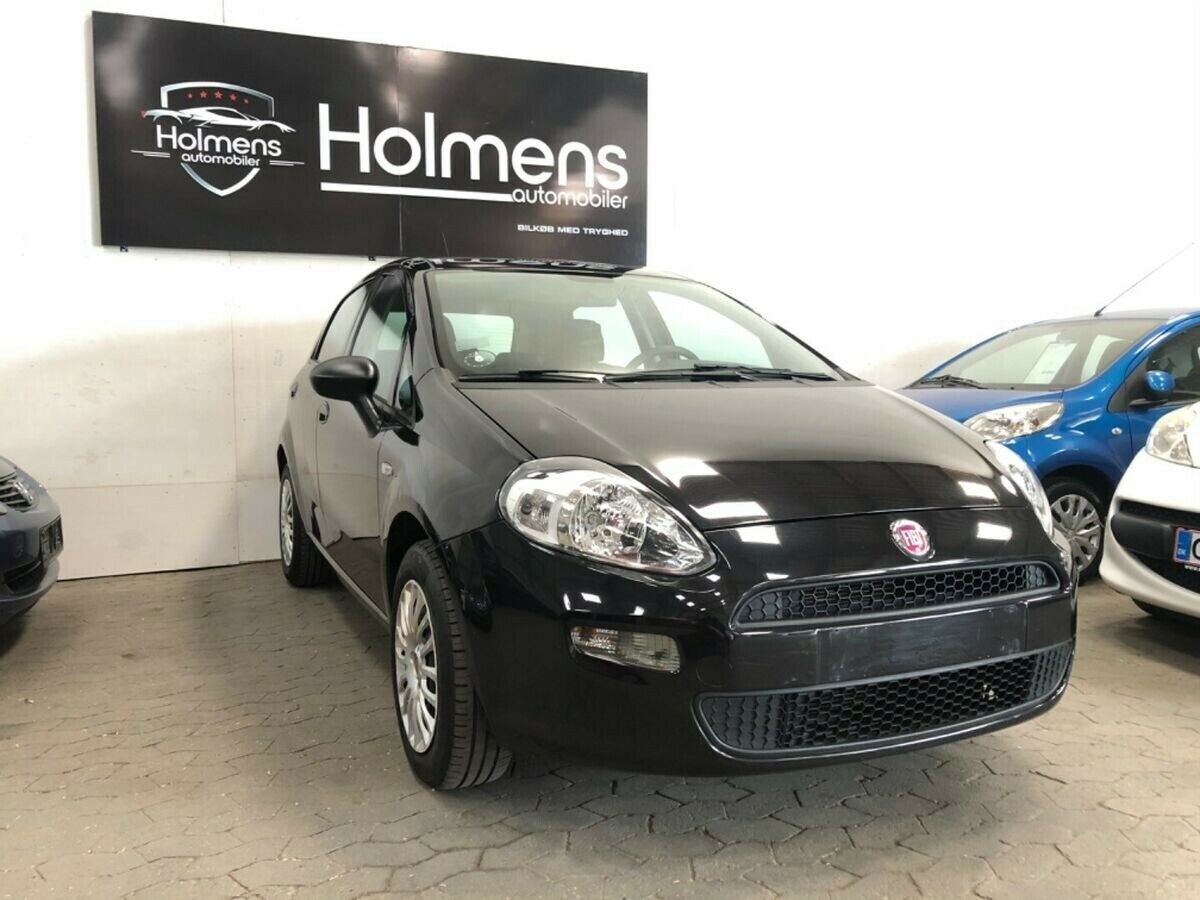 Grå Fiat Punto fra 2006