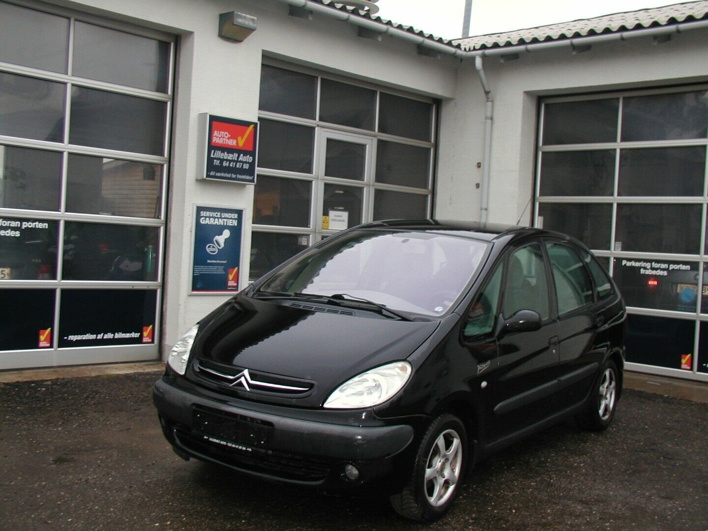 Grå Citroën Xsara Picasso fra 2002