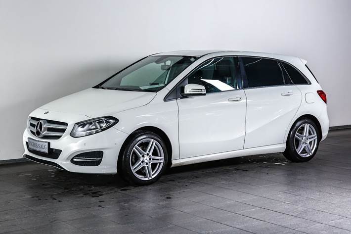 Hvid Mercedes B180 fra 2015