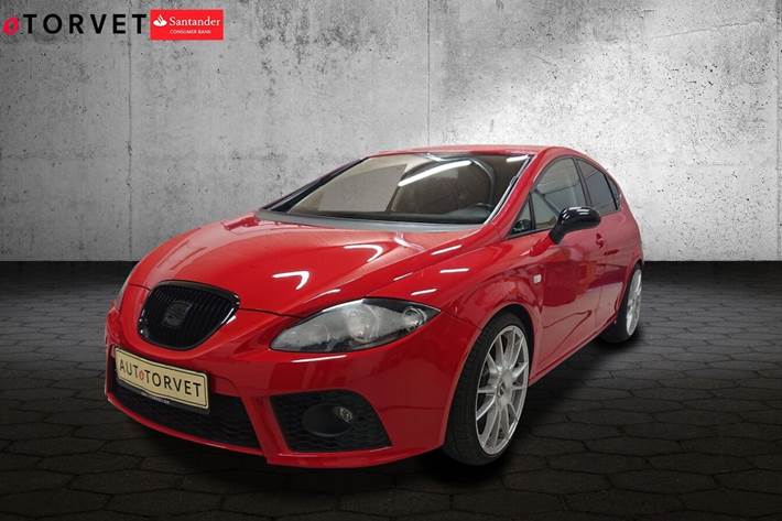 Rød Seat Leon fra 2009