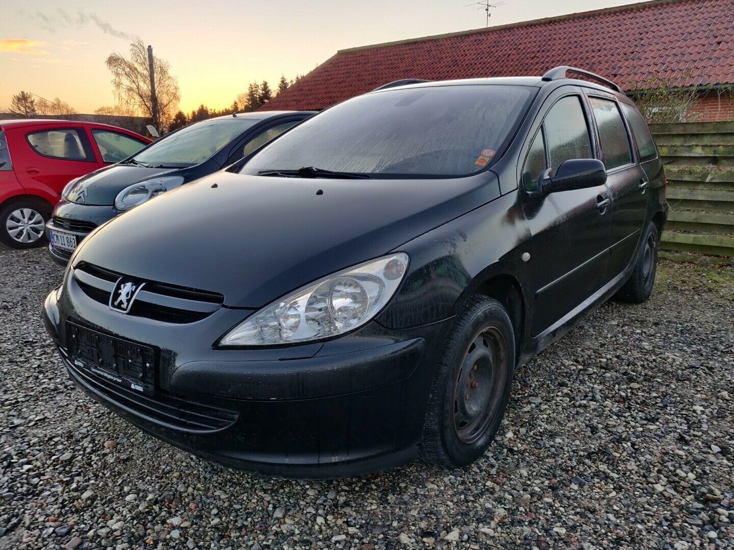 Sort Peugeot 307 fra 2004
