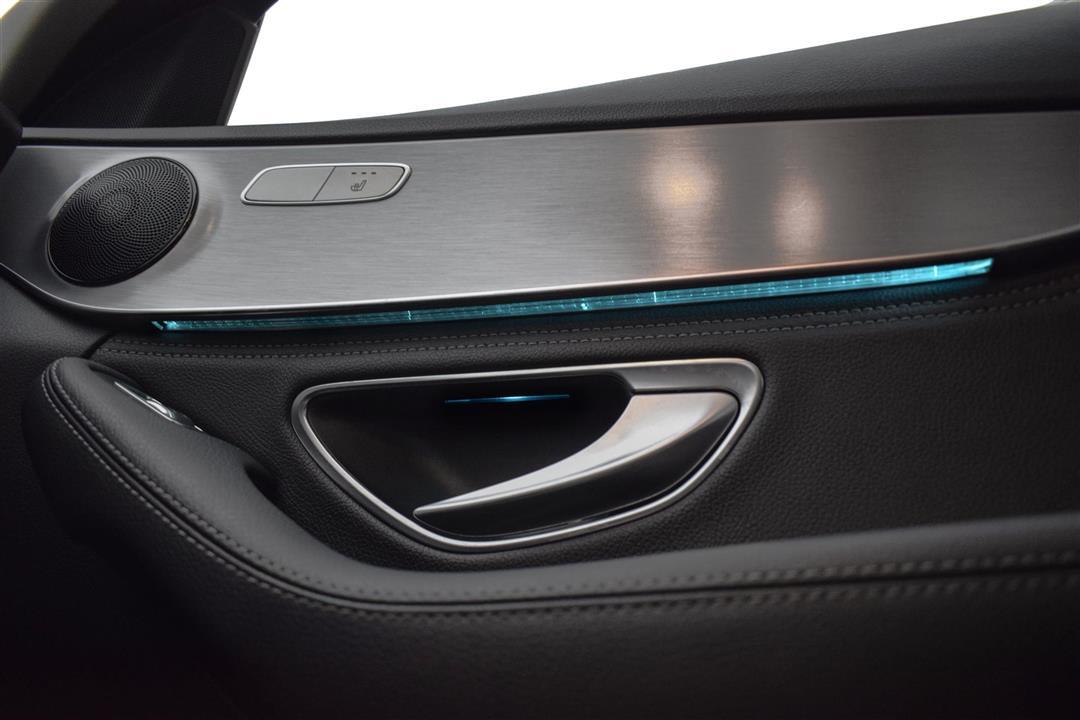 Sort Mercedes C220 d fra 2015