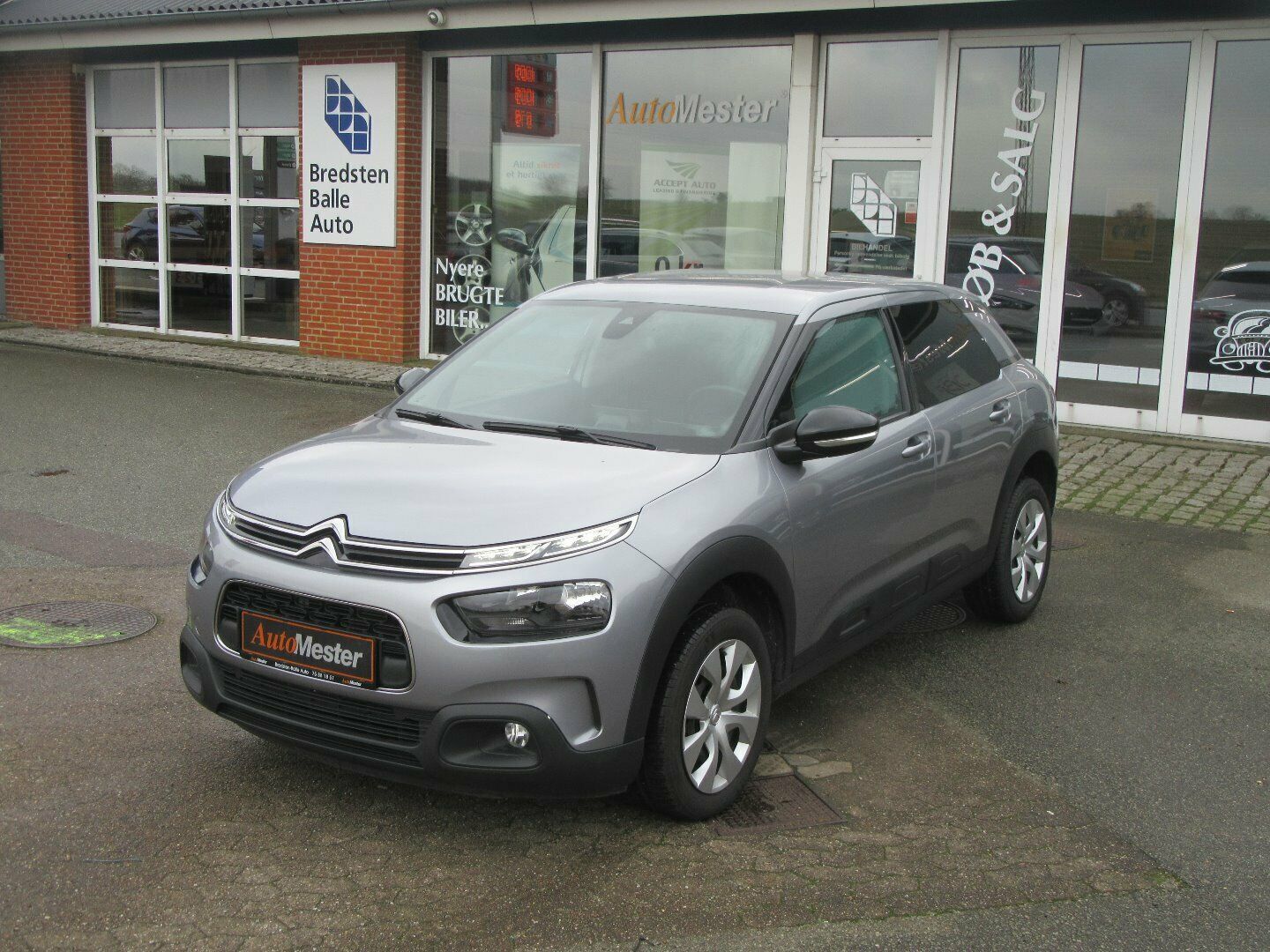 Grå Citroën C4 Cactus fra 2018
