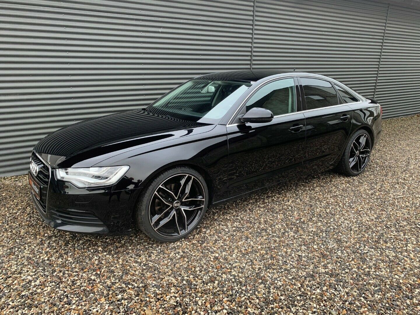 Grå Audi A6 fra 2012
