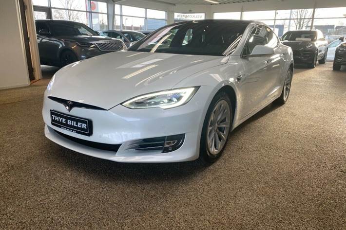 Grå Tesla Model S fra 2017