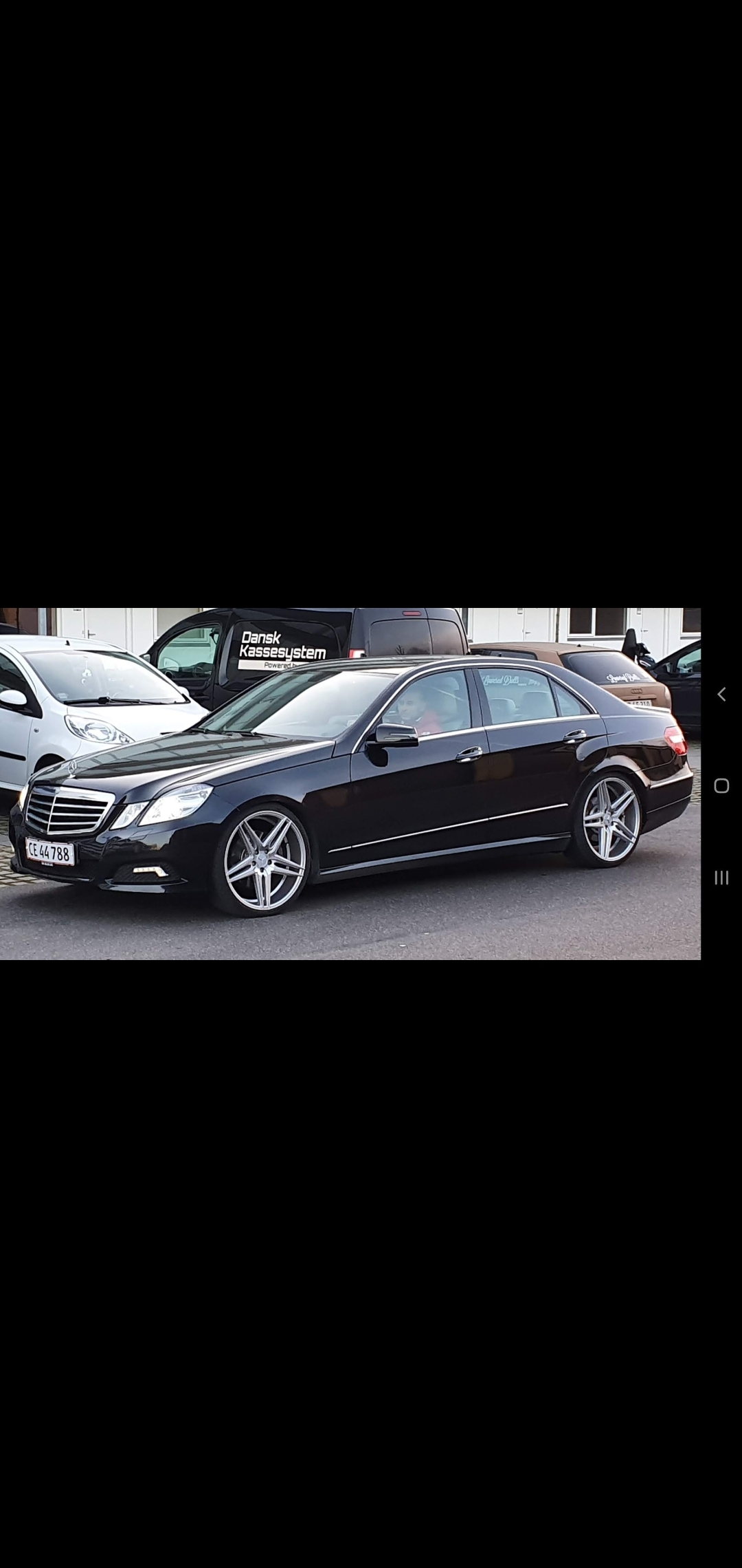 Sort Mercedes E350 fra 2010