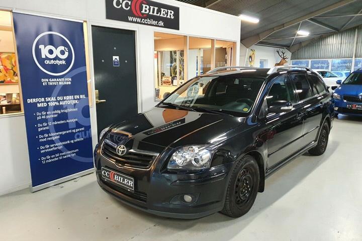 Grå Toyota Avensis fra 2007