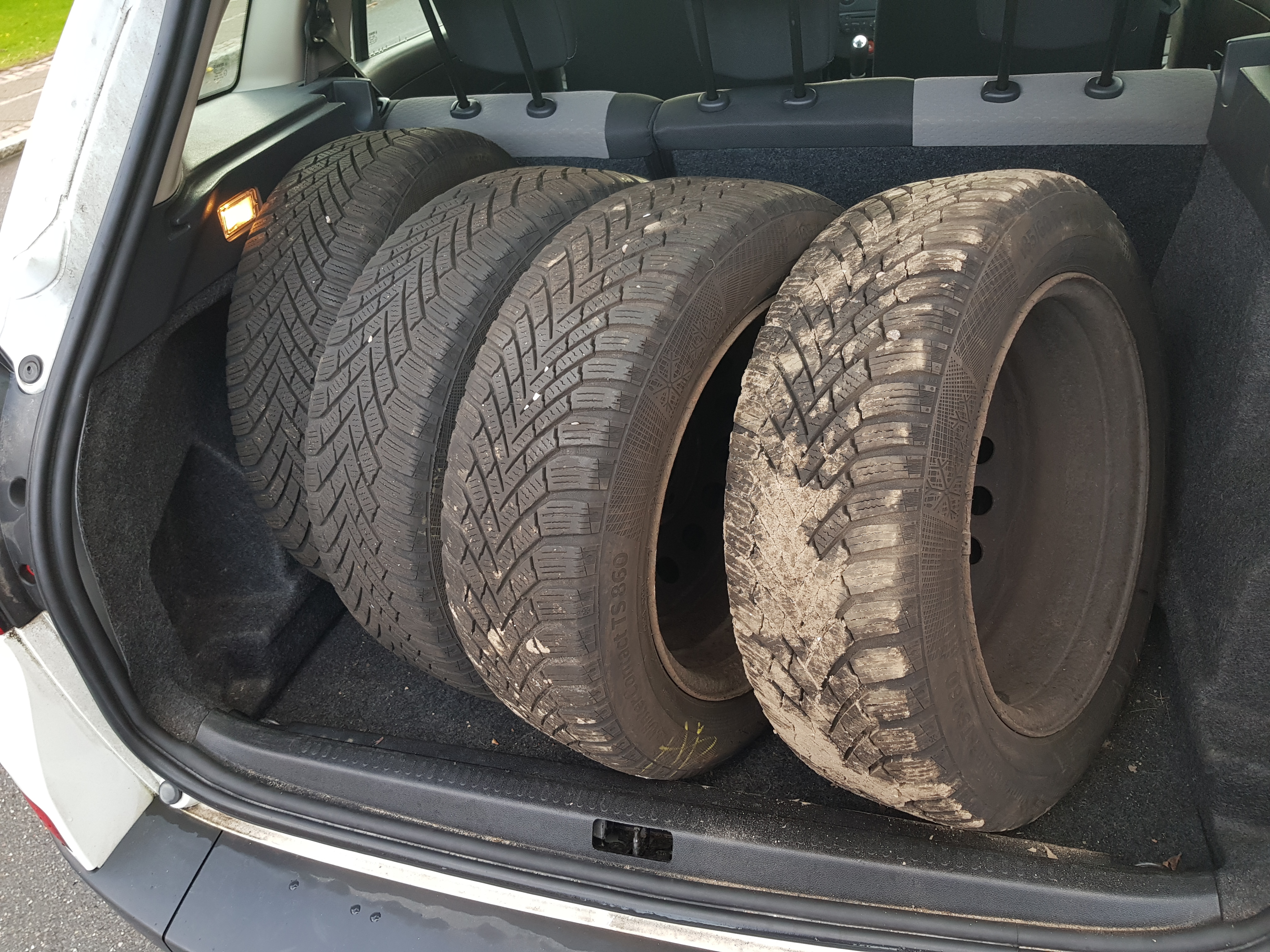 Hvid Renault Clio III fra 2011