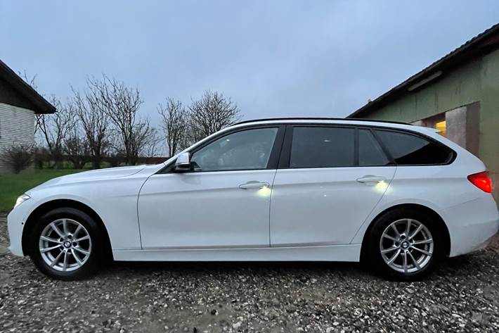 Hvid BMW 320d fra 2013