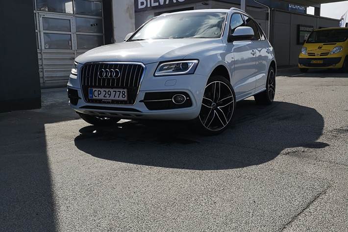 Hvid Audi Q5 fra 2012