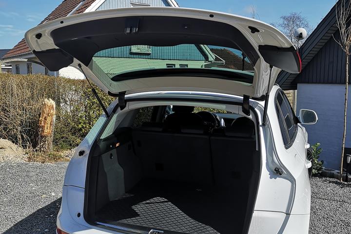 Hvid Audi Q5 fra 2012