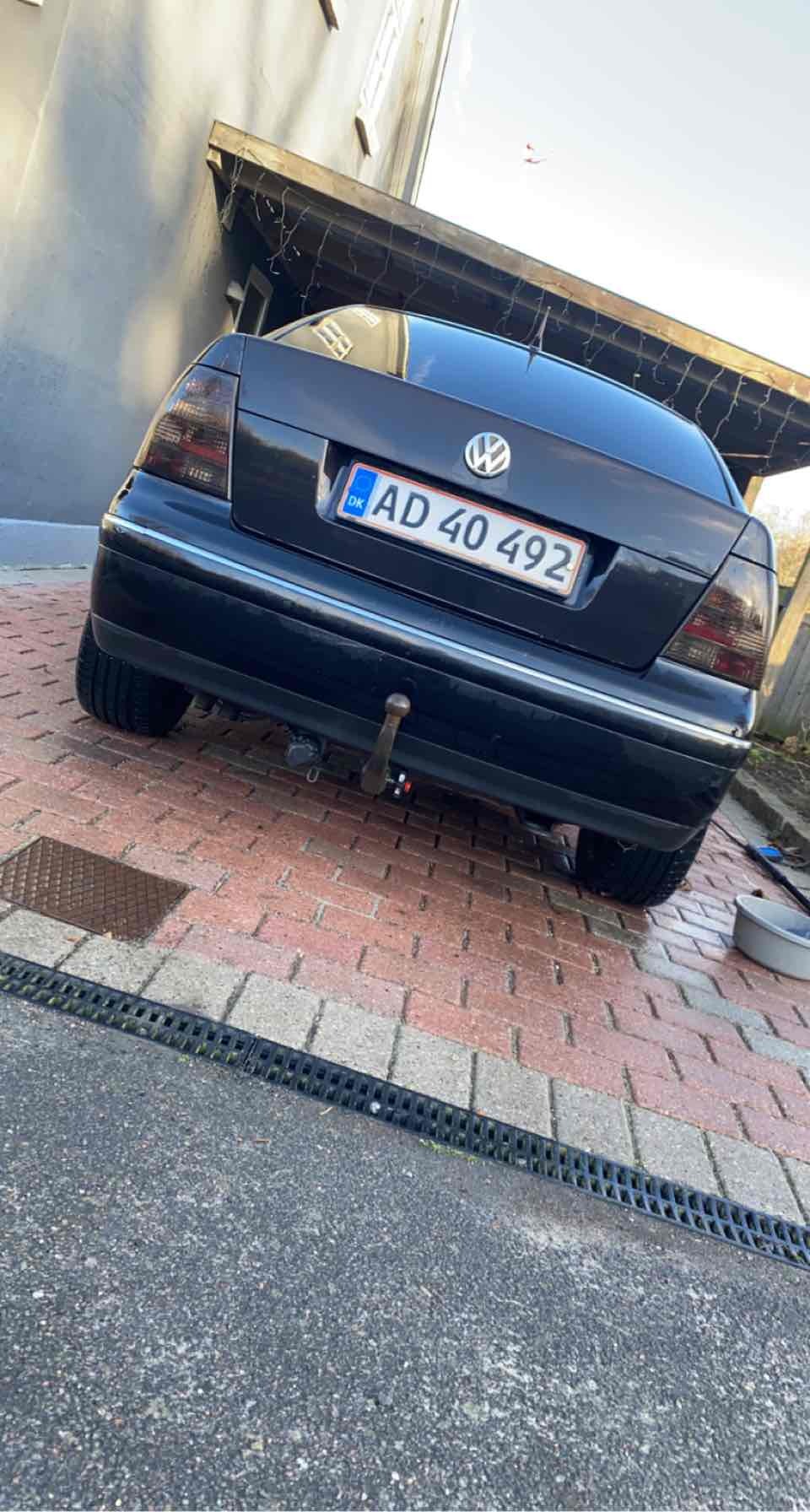Sort VW Bora fra 2004