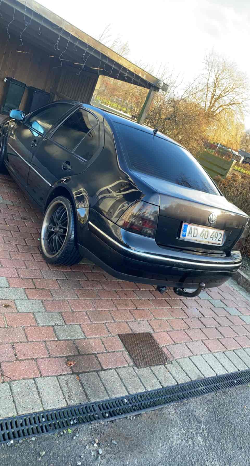 Sort VW Bora fra 2004