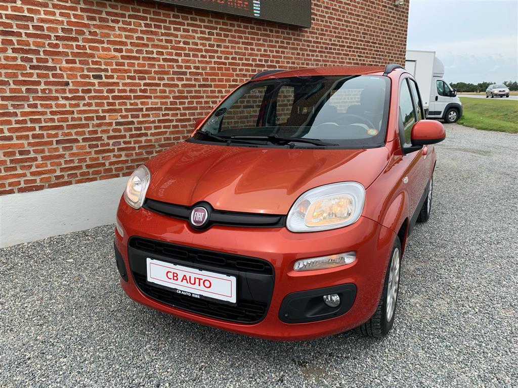 Orange Fiat Panda fra 2012