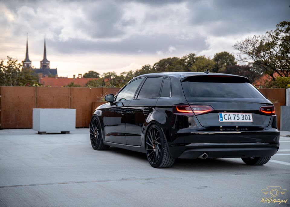 Sort Audi A3 Sportback fra 2014
