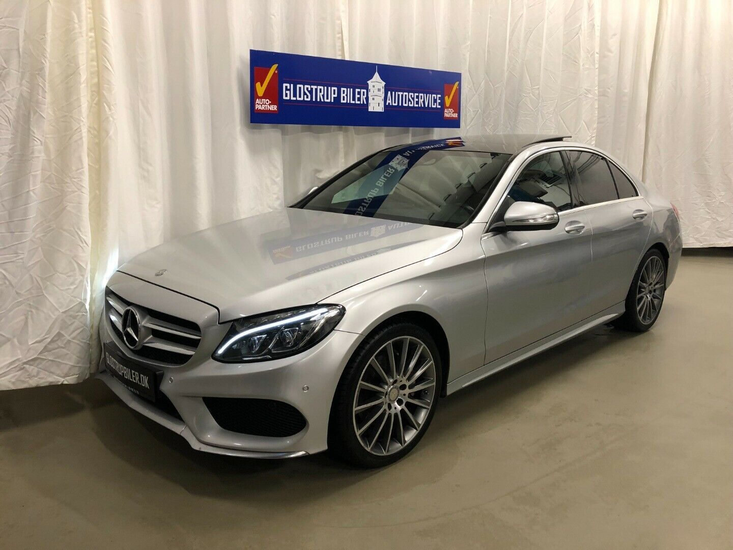 Grå Mercedes C220 fra 2015