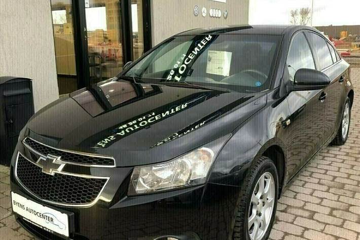 Grå Chevrolet Cruze fra 2009