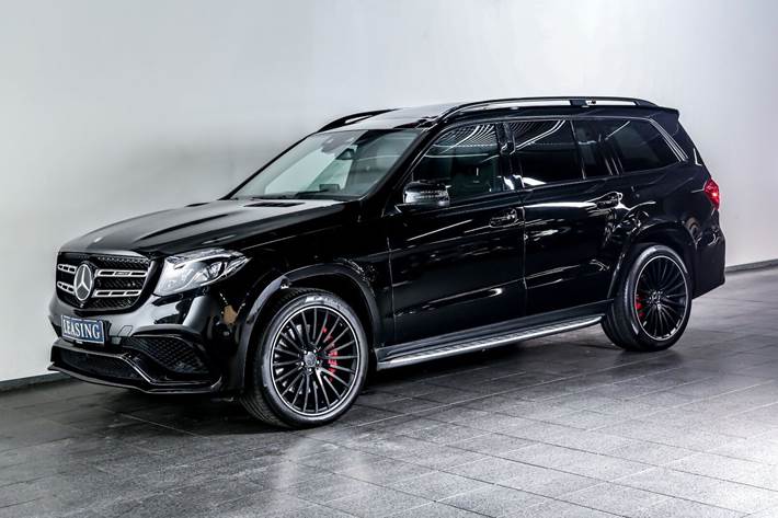 Grå Mercedes GLS63 fra 2017
