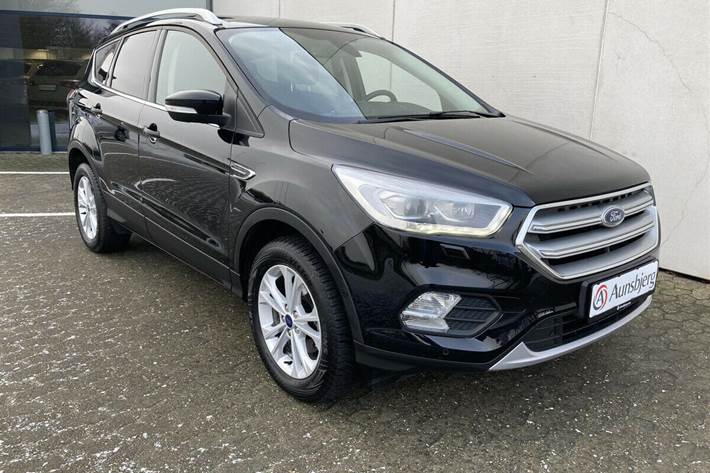 Sort Ford Kuga fra 2019
