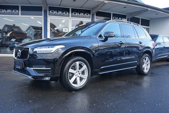 Grå Volvo XC90 fra 2017