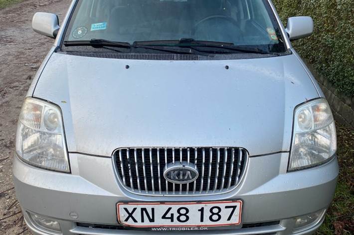 Sølv Kia Picanto fra 2005