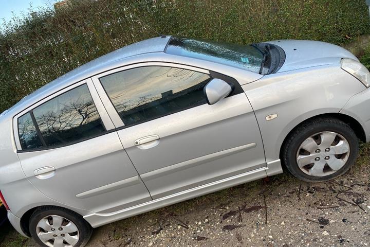 Sølv Kia Picanto fra 2005