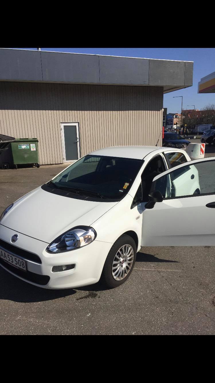 Hvid Fiat Punto fra 2012