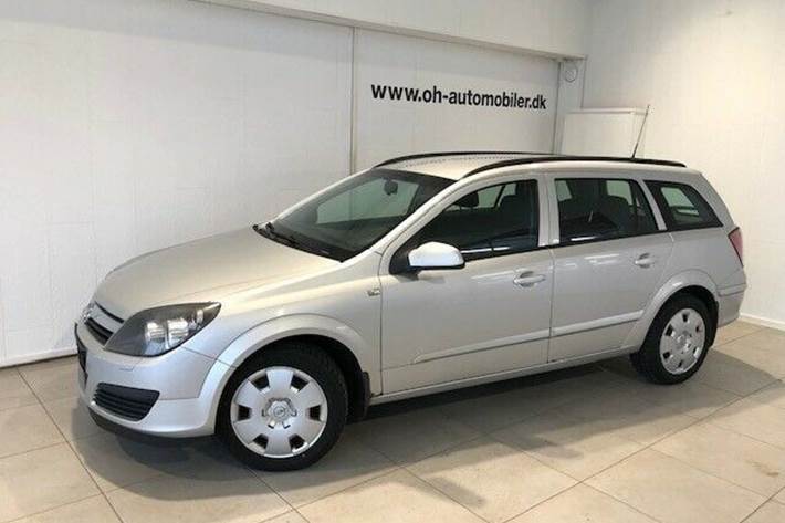 Grå Opel Astra fra 2006