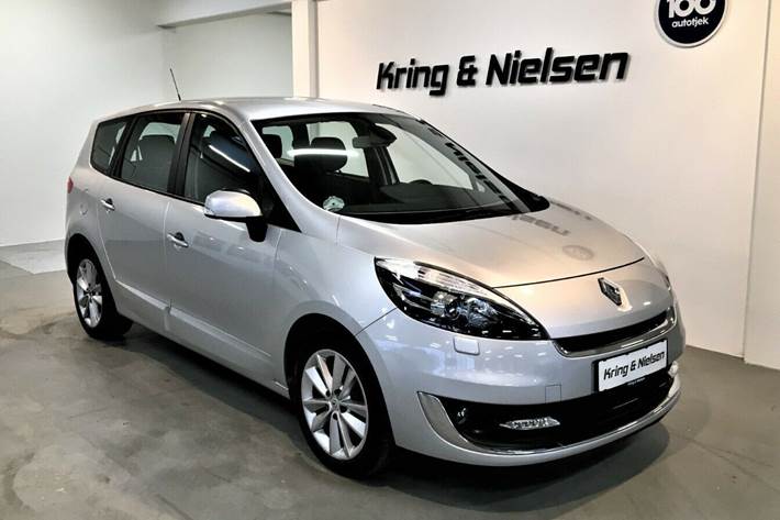 Grå Renault Grand Scenic III fra 2012