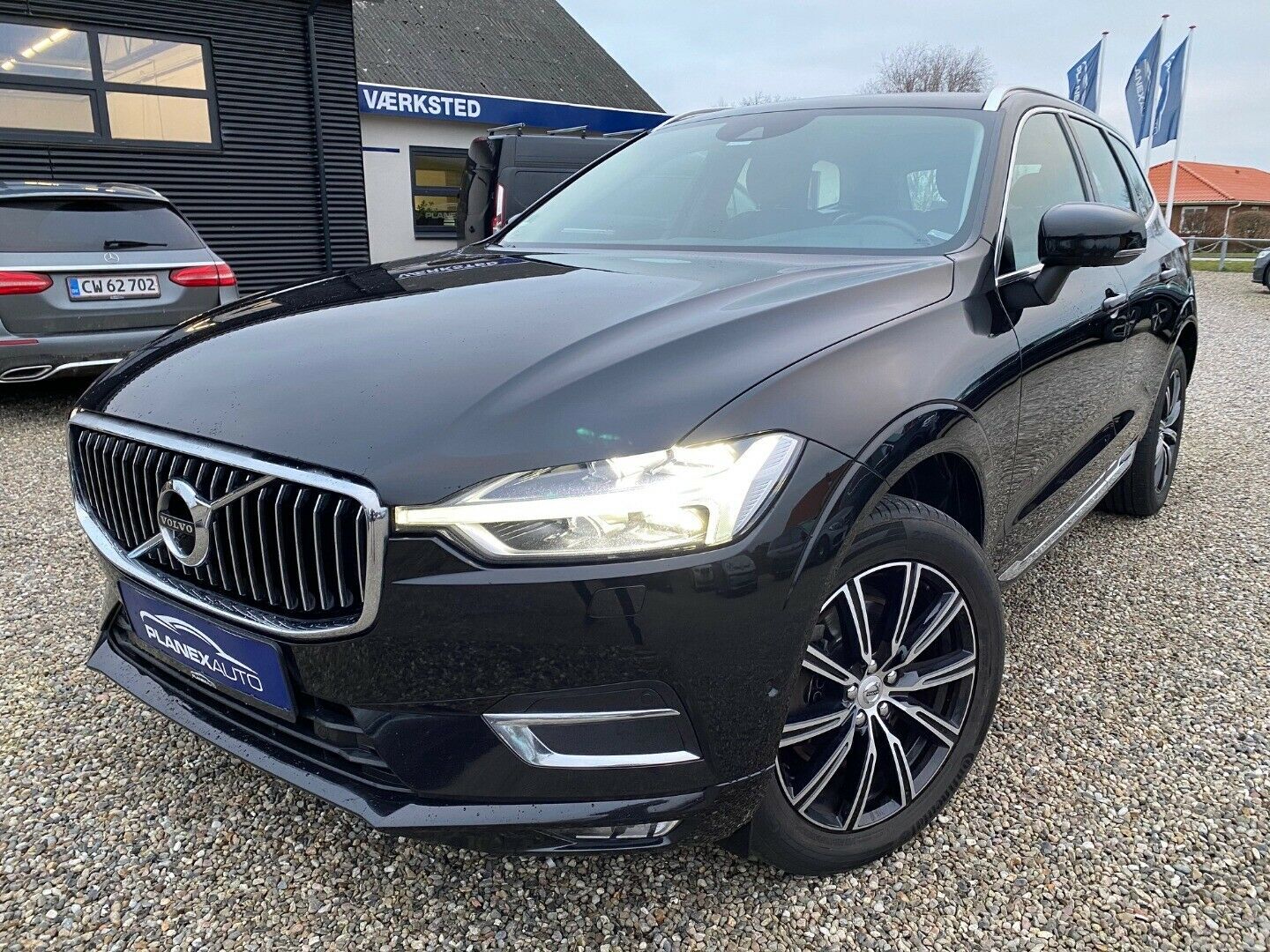 Sort Volvo XC60 fra 2017