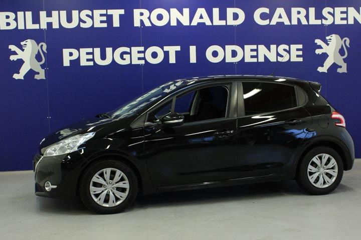 Grå Peugeot 208 fra 2014