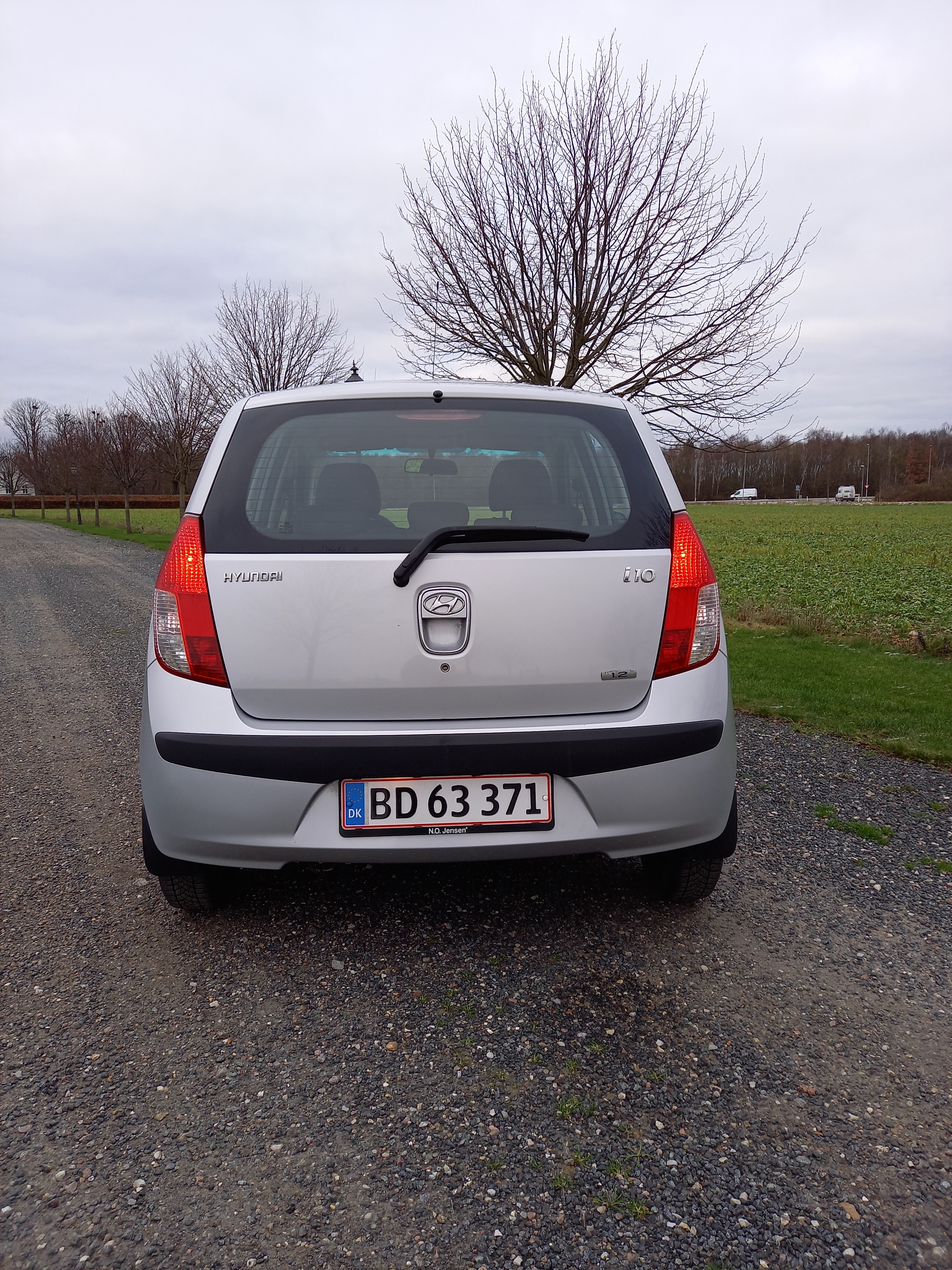 Grå Hyundai i10 fra 2011