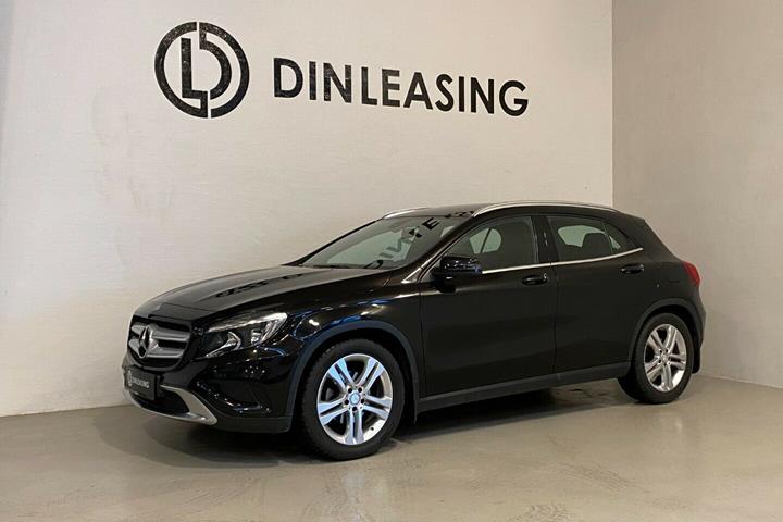 Sort Mercedes GLA200 fra 2015