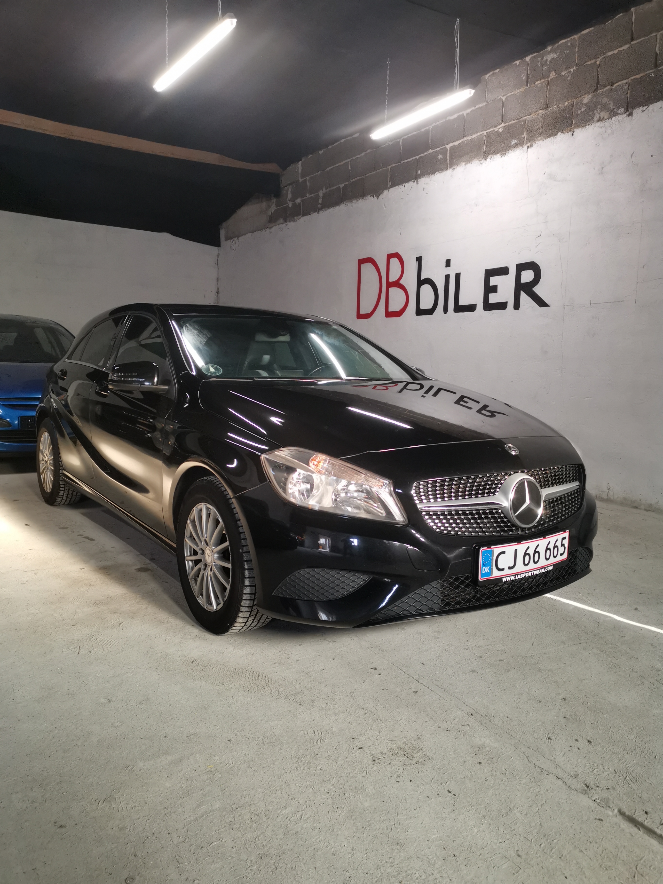 Sort Mercedes A180 d fra 2013