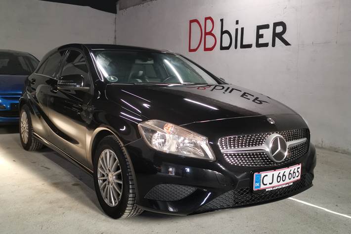 Sort Mercedes A180 d fra 2013