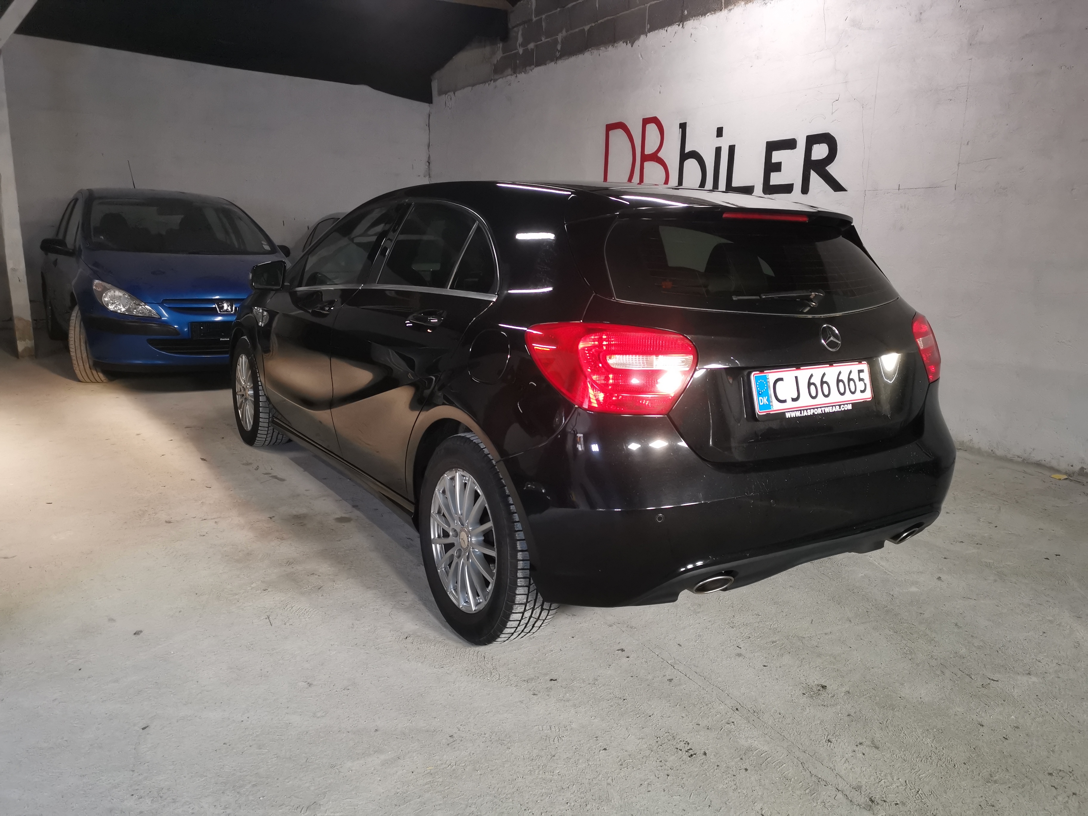 Sort Mercedes A180 d fra 2013