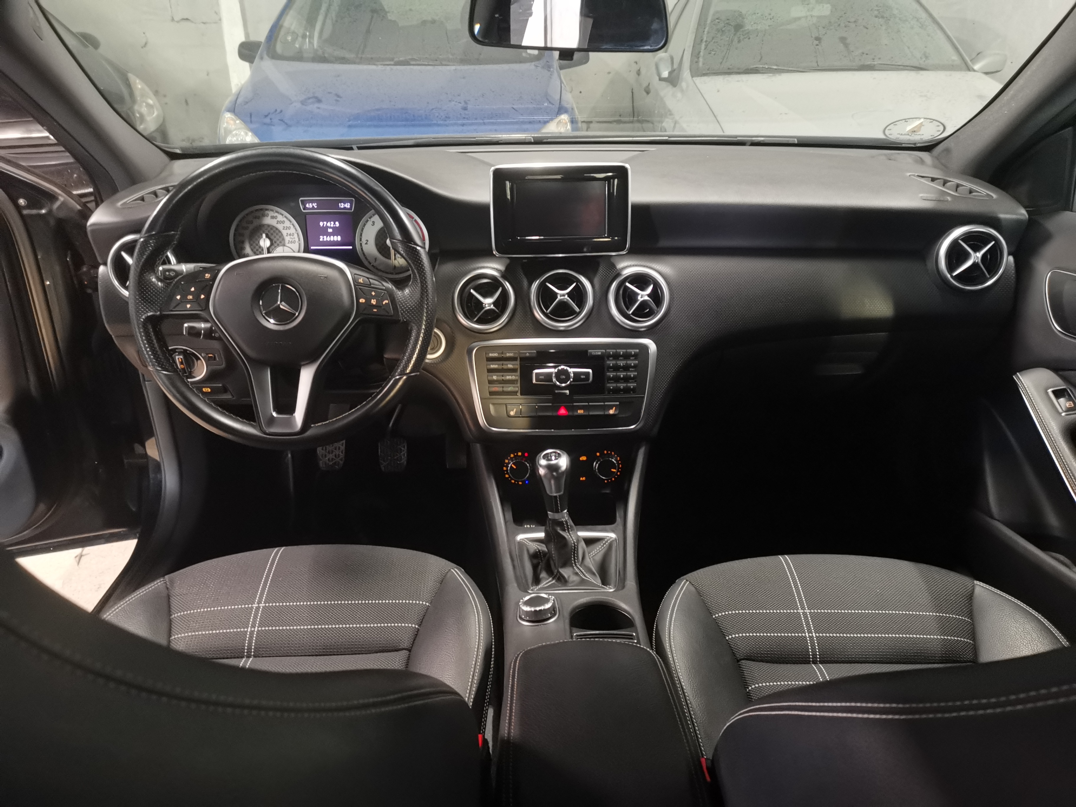 Sort Mercedes A180 d fra 2013