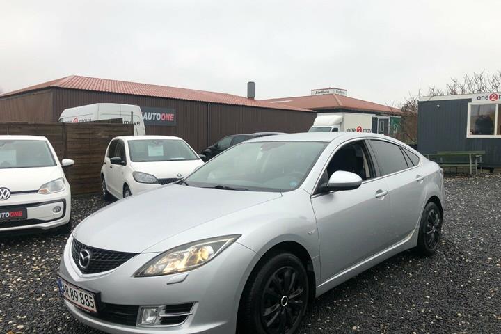 Grå Mazda 6 fra 2009