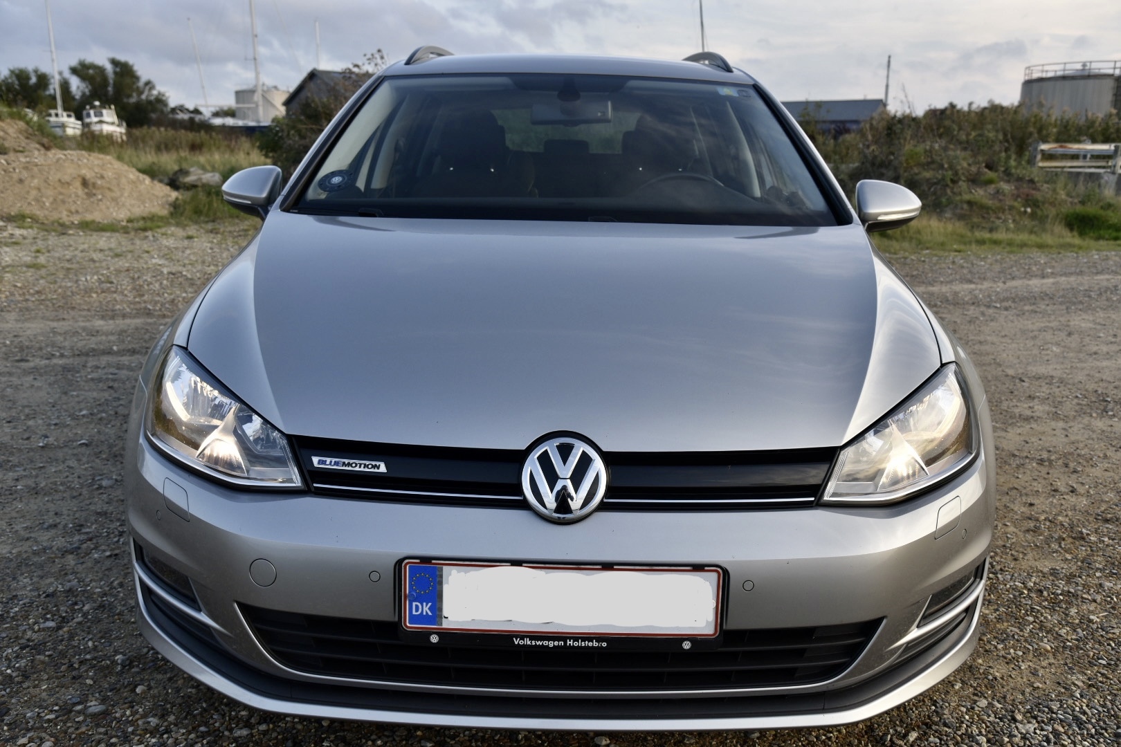 Sølv VW Golf VII fra 2016