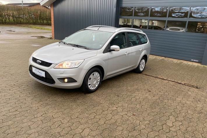Grå Ford Focus fra 2011