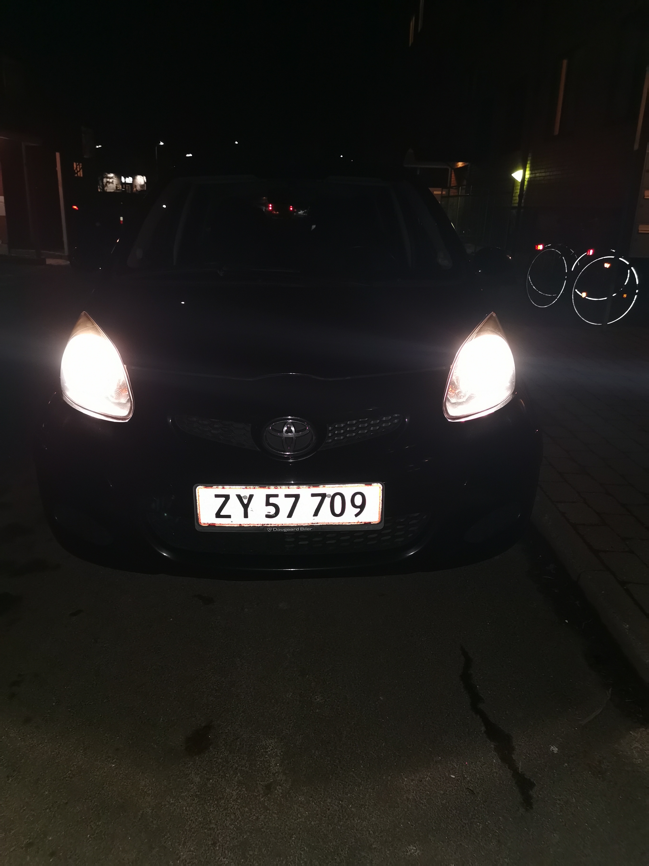 Sort Toyota Aygo fra 2009